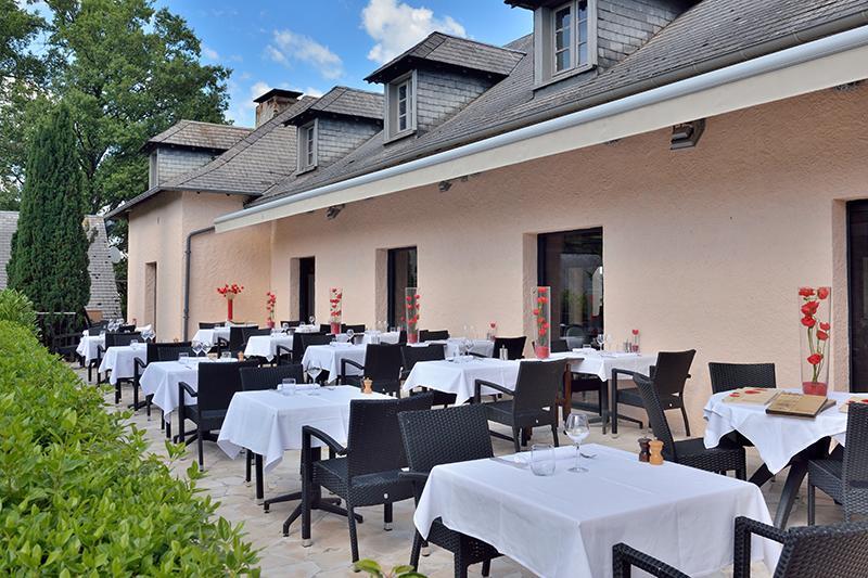 Hotel Restaurant Les Coquelicots, The Originals Relais Saint-Pardoux-l’Ortigier Kültér fotó